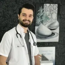 Uzm. Dr. Ahmet Tepe — Konak, İzmir. Portre fotoğrafı.