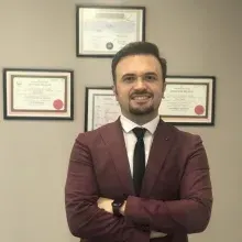 Uzm. Dr. Okan Tuğral — Kocaeli. Portre fotoğrafı.