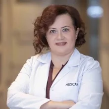 Uzm. Dr. Didem Aydın — İç Hastalıkları, Ataşehir, İstanbul. Portre fotoğrafı.