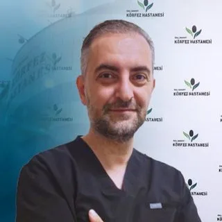Uzm. Dr. Aydın Rodi Tosu — Kardiyoloji. Portre fotoğrafı.