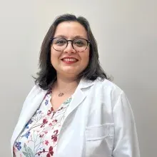 Prof. Dr. Güleser Saylam — Kulak Burun Boğaz, Çankaya, Ankara. Portre fotoğrafı.