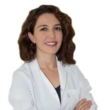 Dr. Zühal Gülsüm Şimşek — İç Hastalıkları, Çorum. Portre fotoğrafı.