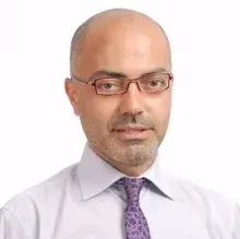 Prof. Dr. Erhan Ayşan — Genel Cerrahi, İstanbul. Portre fotoğrafı.