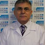 Op. Dr. Zafer Oyman — Üroloji, Bahçelievler, İstanbul. Portre fotoğrafı.