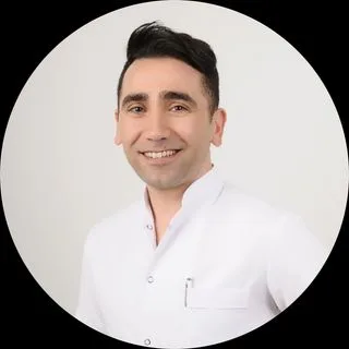 Uzm. Dyt. Tuncay Kelbaş — Diyetisyen, Gaziantep. Portre fotoğrafı.