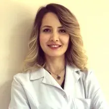 Fzt. Nimet Altınata — Fizyoterapi Ve Rehabilitasyon, Kocaeli. Portre fotoğrafı.