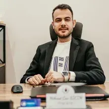 Psk. Mehmet Can Sicim — Psikoloji, Uşak. Portre fotoğrafı.