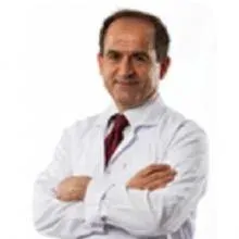 Uzm. Dr. Rüknettin Kurtuluş Özgen — Radyoloji, Antalya. Portre fotoğrafı.
