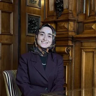 Songül Dakak Soylu — Çocuk Gelişimi, İstanbul. Portre fotoğrafı.