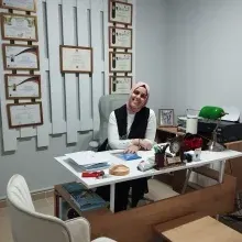 Dyt. Sümeyra Yavuz — Diyetisyen. Portre fotoğrafı.