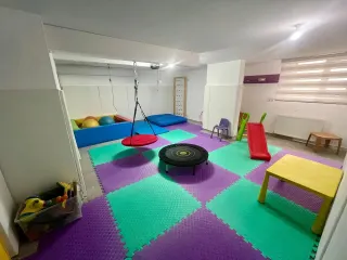 Uzm. Dkt. Aslıhan Şen Çetintaş profilinde yer alan galeri fotoğrafı.