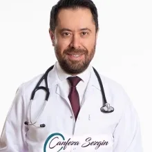 Prof. Dr. Canfeza Sezgin — İstanbul. Portre fotoğrafı.