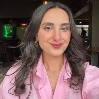 Psk. Dan. İrem Kağanarslan — Psikolojik Danışma ve Rehberlik, Diyarbakır. Portre fotoğrafı.