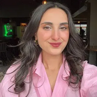 Psk. Dan. İrem Kağanarslan — Psikolojik Danışma ve Rehberlik, Diyarbakır. Portre fotoğrafı.