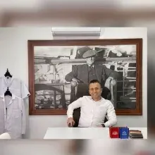 Dt. Ömür Duman — Diş Hekimi, Antalya. Portre fotoğrafı.