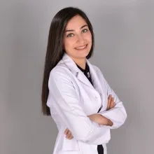 Dyt. Gülsüm Karaoğlan — Diyetisyen, Seyhan, Adana. Portre fotoğrafı.