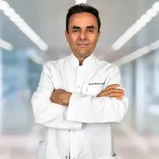 Op. Dr. Mehmet Ali Vural — Kulak Burun Boğaz, Ataşehir, İstanbul. Portre fotoğrafı.