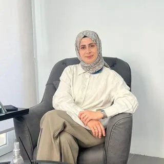Psk. Ümmühan Avcı Okumuş — Psikoloji, Antalya. Portre fotoğrafı.