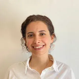 Psk. Merve Türkyiğit — Psikoloji, Gaziantep. Portre fotoğrafı.