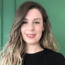 Kl. Psk. Ceren Naz Şenaydın Bulduklar — Psikoloji, Ankara. Portre fotoğrafı.