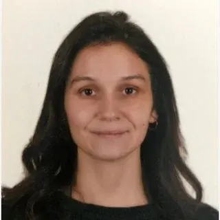 Kl. Psk. Zeynep Bülbül — Psikoloji, Düzce. Portre fotoğrafı.