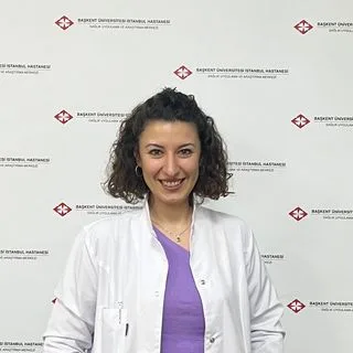 Dyt. Fatma Şişman Diker — Diyetisyen. Portre fotoğrafı.