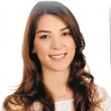 Psk. Gizem Hatipoğlu — Psikoloji, İstanbul. Portre fotoğrafı.