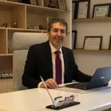 Doç. Dr. Fatih Ünal — Bursa. Portre fotoğrafı.