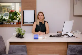 Doç. Dr. Gül Bora Makal profilinde yer alan galeri fotoğrafı.