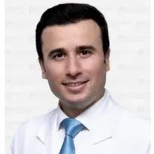 Dr. Adnan Batman — Endokrinoloji Ve Metabolizma Hastalıkları, Şişli, İstanbul. Portre fotoğrafı.