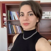 Dr. Psk. Dan. Habibe Bilgili — Psikolojik danışma ve rehberlik. Portre fotoğrafı.