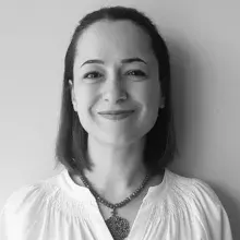 Psk. Dr. Setenay Koç — Psikoloji, İstanbul. Portre fotoğrafı.