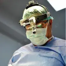 Uzm. Dr. Erkan Uygur — Kulak Burun Boğaz, Kadıköy, İstanbul. Portre fotoğrafı.