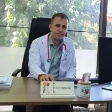 Uzm. Dr. Abdulhakim Güneş — Çocuk Sağlığı Ve Hastalıkları, Siirt. Portre fotoğrafı.