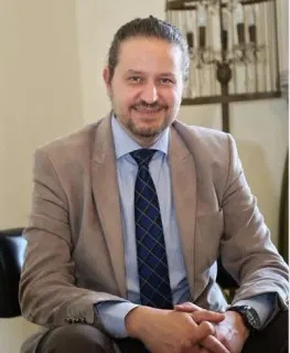 Doç. Dr. Ahmet Altıntaş profilinde yer alan galeri fotoğrafı.