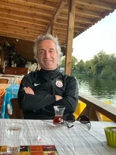Prof. Dr. Süleyman Akarsu profilinde yer alan galeri fotoğrafı.