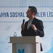 Dt. Hasan Yiğit — Diş Hekimi, Kütahya. Portre fotoğrafı.
