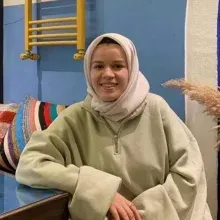 Psk. Esra Gamgam — Psikoloji. Portre fotoğrafı.