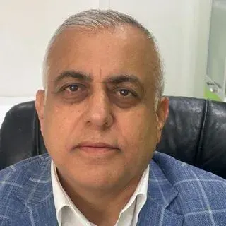 Dr. Azem Çobaner — Nükleer Tıp, Antalya. Portre fotoğrafı.