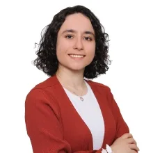 Psk. Şeyda Çakmaker — Psikoloji, Mersin. Portre fotoğrafı.