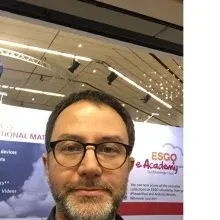 Op. Dr. Tonguç Arslan — Kadın Hastalıkları Ve Doğum, İstanbul. Portre fotoğrafı.