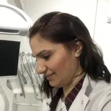 Dr. Dt. Bilge Pınar Durmuş — Ağız Diş Ve Çene Cerrahisi, Bursa. Portre fotoğrafı.
