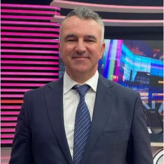 Prof. Dr. Kuthan Kavaklı — Göğüs Cerrahisi, Keçiören, Ankara. Portre fotoğrafı.