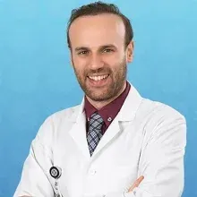 Doç. Dr. Beytullah Çakal — Kardiyoloji, İstanbul. Portre fotoğrafı.