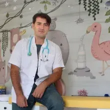 Uzm. Dr. Adil Bozpolat — Çocuk Sağlığı Ve Hastalıkları, Nevşehir. Portre fotoğrafı.