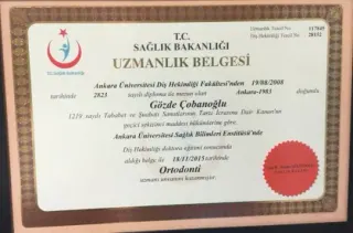 Dr. Dt. Gözde Çobanoğlu profilinde yer alan galeri fotoğrafı.