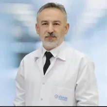 Dr. Öğr. Üyesi Sinan Göçer — Kalp Ve Damar Cerrahisi, Muğla. Portre fotoğrafı.