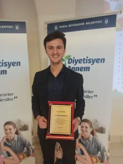 Dyt. Fatih Bıçaklar profilinde yer alan galeri fotoğrafı.