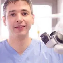 Prof. Dr. Ahmet Atila Ertan — Protetik Diş Tedavisi, Ankara. Portre fotoğrafı.