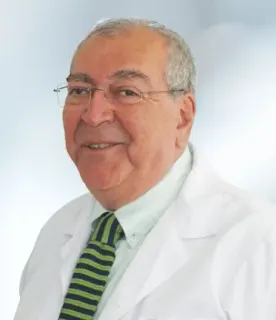 Uzm. Dr. Cemal Yalçın Ergezer profilinde yer alan galeri fotoğrafı.
